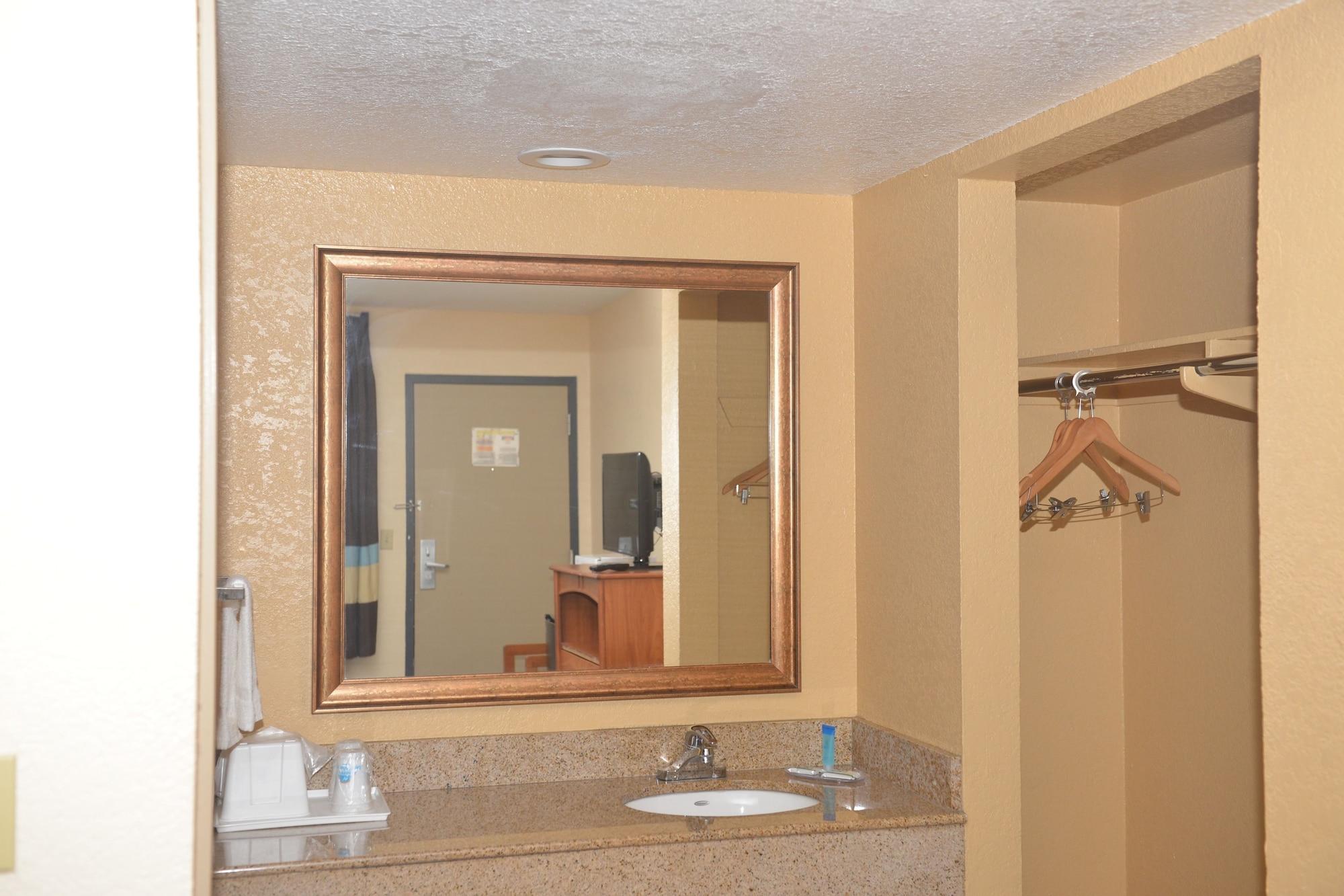 Northgate Motel Ел Кахон Екстериор снимка